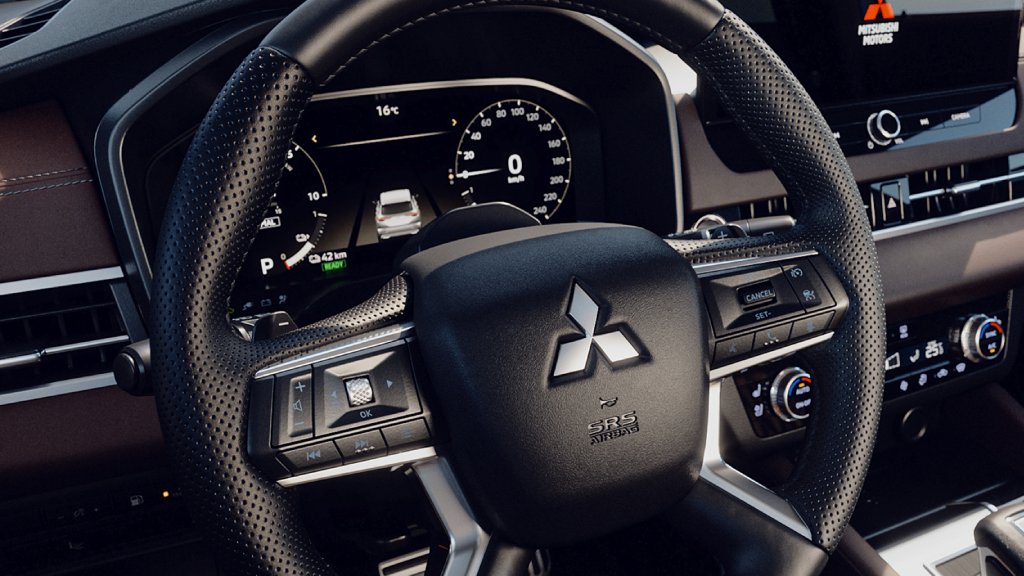 Nové Mitsubishi OUTLANDER PHEV - sledovanie pozornosti vodiča